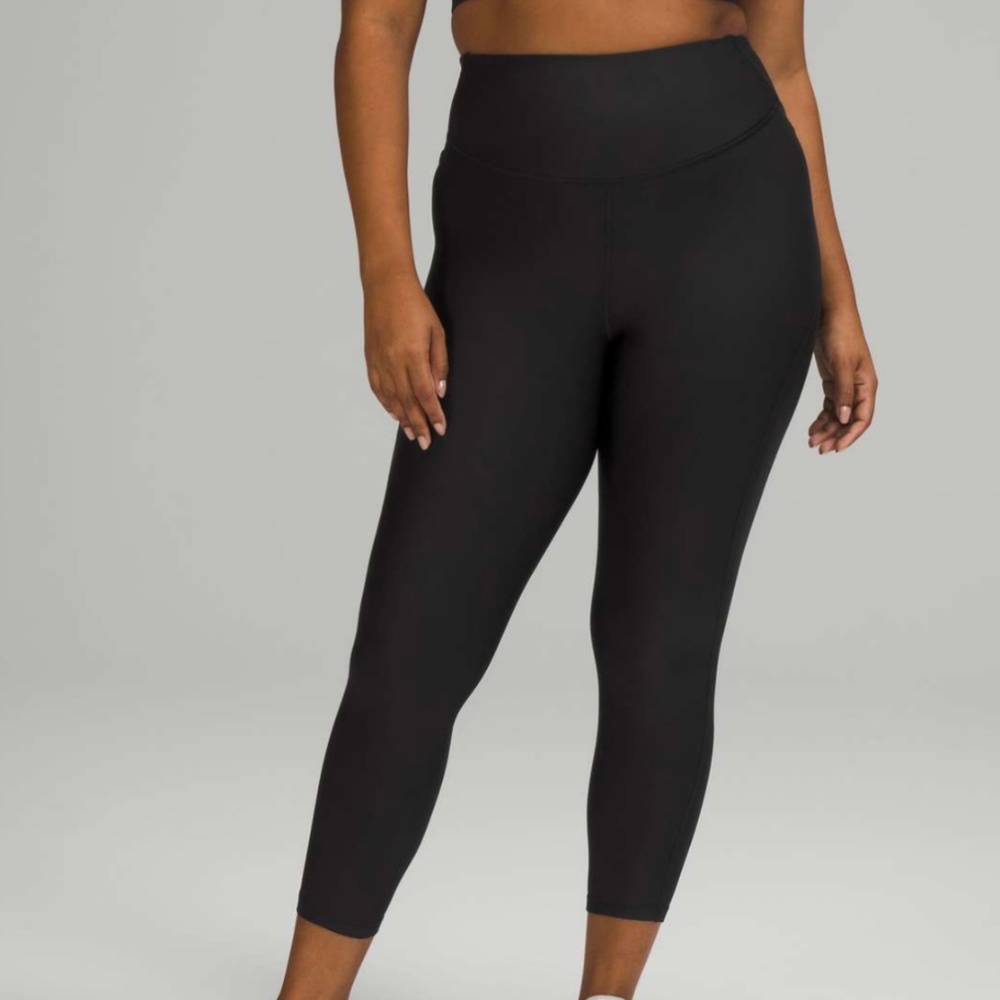 Lululemon Base Pace High-Rise Fleece Tight 25" in Black